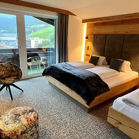 Pensionat Fruehstueckspension Astoria Sölden