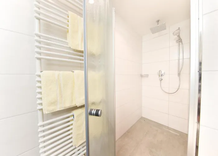 Fruehstueckspension Astoria 3* Зёльден