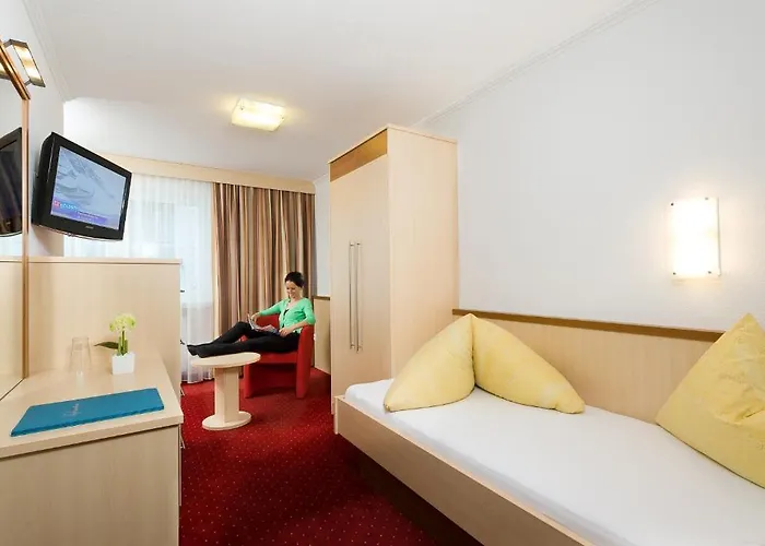Гостевой дом Fruehstueckspension Astoria 3*