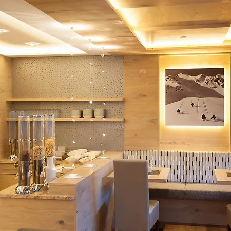 Gæstehus Fruehstueckspension Astoria Sölden