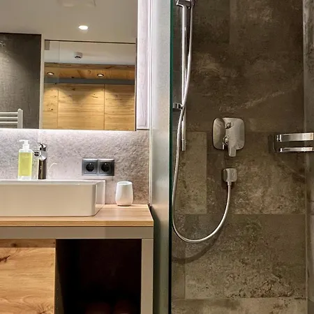 Guest house Fruhstuckspension Astoria 3*