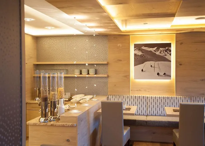 Konukevi Fruehstueckspension Astoria Sölden