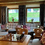 Fruehstueckspension Astoria 3*