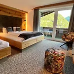 ゲストハウス Fruehstueckspension Astoria 3*